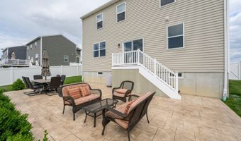15 Half Hitch Rd, Barnegat, NJ 08005