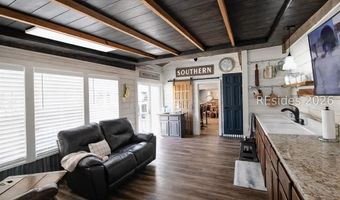 14 Mickey D Ln, Beaufort, SC 29907