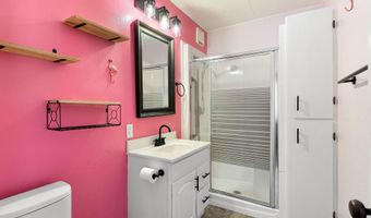 909 11th St NW, Austin, MN 55912