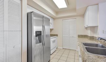19501 W Country Club Dr 912, Aventura, FL 33180