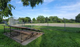 10015 Regatta Trl, Aurora, OH 44202