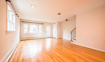 21- A W TAYLOR RUN Pkwy W, Alexandria, VA 22314