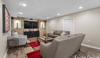 5644 Highbury Dr SE, Ada, MI 49301