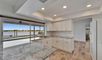 6334 COCOA Ln, Apollo Beach, FL 33572