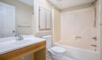 2666 Packard Rd, Ann Arbor, MI 48104
