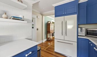 7 Verndale Cir, Bristol, RI 02809