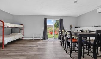 8 SOUTHWEST Rd, Narragansett, RI 02882