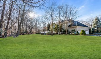 26 Bruns Rd, Allenhurst, NJ 07711