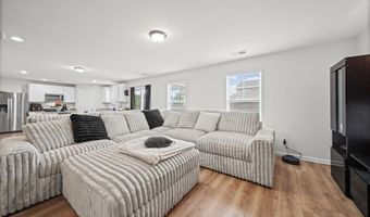 182 Carriagebrook Cir, Camden, SC 29020