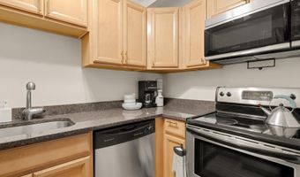 512 CATHEDRAL St 3, Baltimore, MD 21201