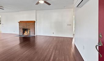 5 Chappell St, Chaplin, CT 06235