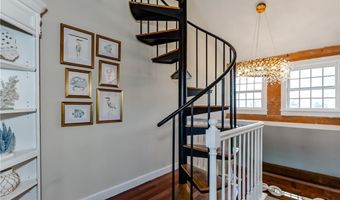 40 Web Ave 18, North Kingstown, RI 02852