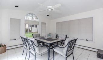 7 White Birch Rd, Cranston, RI 02920
