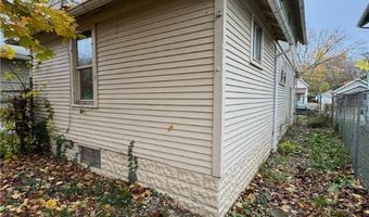 626 W 57th St, Ashtabula, OH 44004