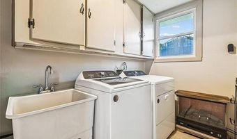 203 BROAD St, Belle Chasse, LA 70037