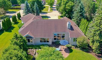 1900 E ORCHARD BLOSSOM Dr, Appleton, WI 54915