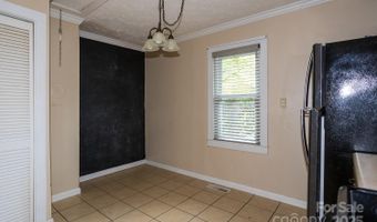 948 Riceville Rd, Asheville, NC 28805