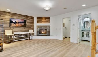5605 Yukon Charlie Loop, Anchorage, AK 99502