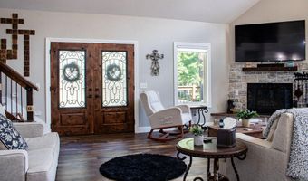 33765 S Coves Dr, Afton, OK 74331