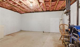 234 Lake Dr, Glocester, RI 02814