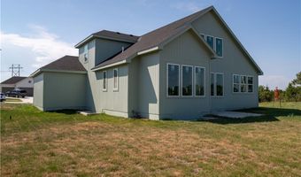 935 168th Ter, Basehor, KS 66007