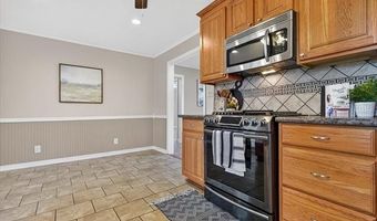 322 NE Rockwood Ave, Bartlesville, OK 74006