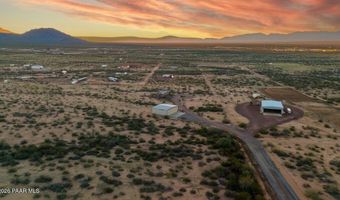 48424 N 520th Ave, Aguila, AZ 85320