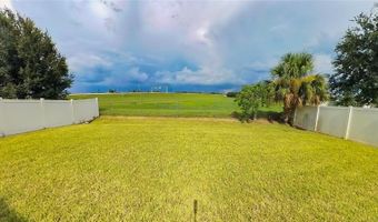 902 GRAND HILLTOP Dr, Apopka, FL 32703