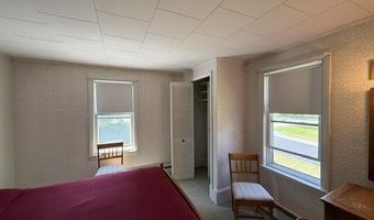 10 Palm St, Baileyville, ME 04694