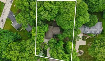 884 Dogwood Ter, Akron, OH 44321