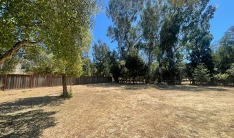 1320 Kawana Ter, Santa Rosa, CA 95404