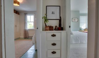 45 Burnside Ave, Newport, RI 02840