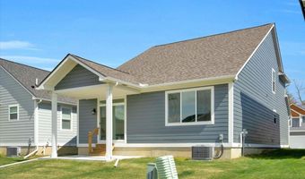 27621 Maryjane Ln E, Chesterfield, MI 48047