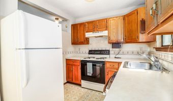 157 Shelter Rock Rd 37, Danbury, CT 06810