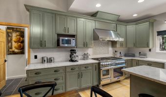 1641 Meadowview Rd, Arnold, CA 95223
