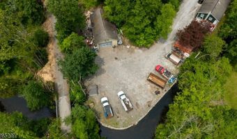 229 MAIN St, Andover, NJ 07821