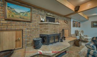 215 44th St N, Cody, WY 82414