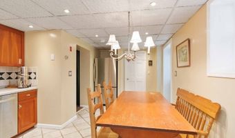 5 Fanwood Ct, West Milford, NJ 07421
