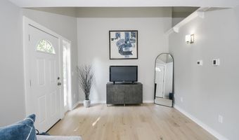 15 Elizabeth Rd, Canton, CT 06019