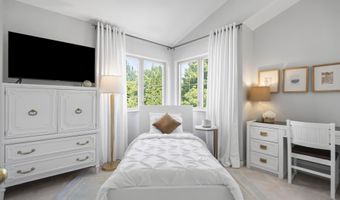 5841 Lafayette Ln, Ann Arbor, MI 48103