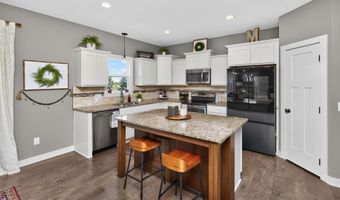 2102 NE 17th St, Ankeny, IA 50021