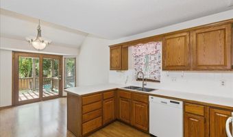 1121 W Mulberry Ct, Andover, KS 67002