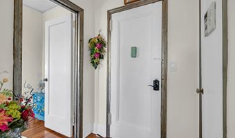 400 Deal Lake Dr 4D, Asbury Park, NJ 07712