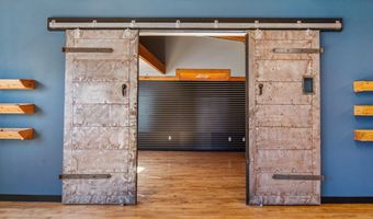 77 Elm St 302, Amesbury, MA 01913