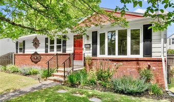 71 Plymouth St, Cranston, RI 02920