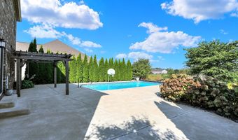 3762 Woodruff Pl, Bargersville, IN 46106