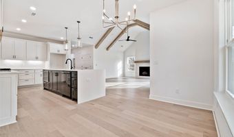 10 McGinnis Ln, Bella Vista, AR 72715