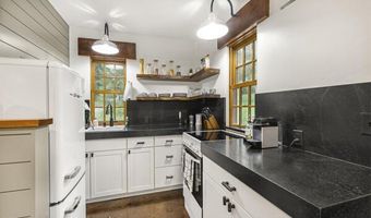 386 SPRUCE St, Alpine, WY 83128
