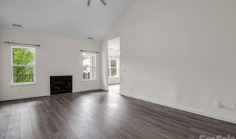6 Scottish Cir, Asheville, NC 28803