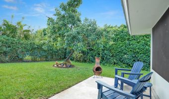 221 Orange Tree Dr, Atlantis, FL 33462